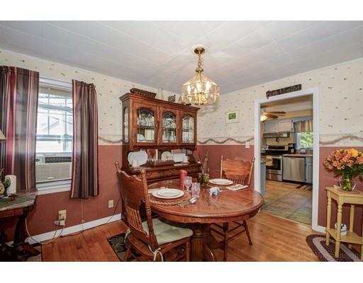 35 Bates Ave, Worcester, MA 01605 photo 8