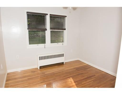 8 Emery St, Worcester, MA 01604 photo 12