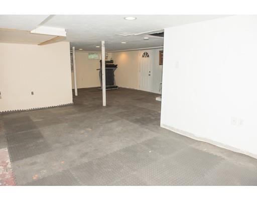 8 Emery St, Worcester, MA 01604 photo 16