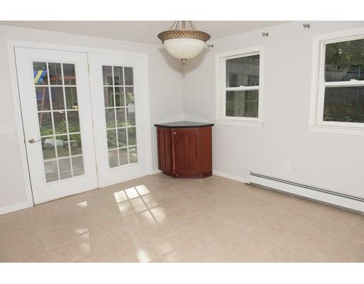 8 Emery St, Worcester, MA 01604 photo 7