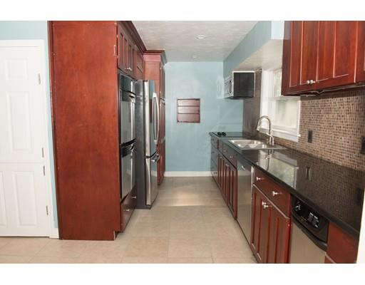8 Emery St, Worcester, MA 01604 photo 4
