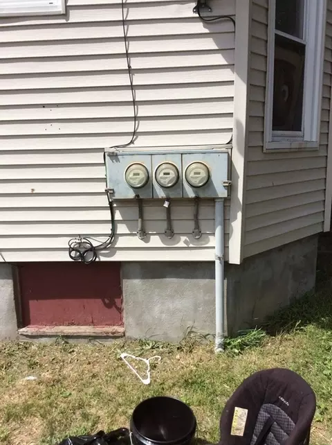 22-24 Crane St, Springfield, MA 01104 photo 5
