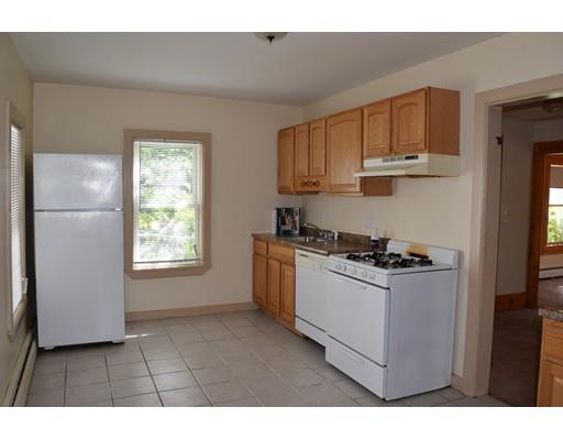 33 Beech St, Lowell, MA 01850 photo 6