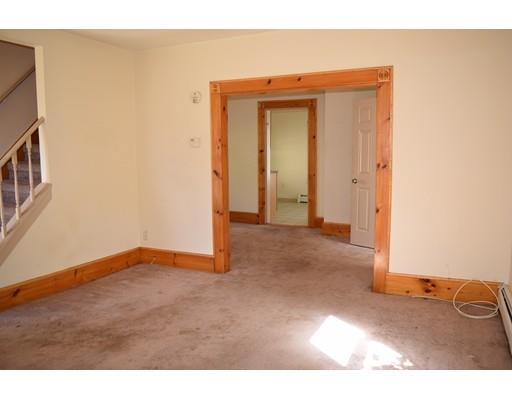 33 Beech St, Lowell, MA 01850 photo 8