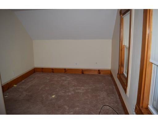 33 Beech St, Lowell, MA 01850 photo 13