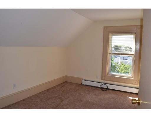 33 Beech St, Lowell, MA 01850 photo 9