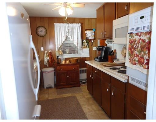 98 Talbot Rd, Springfield, MA 01119 photo 12