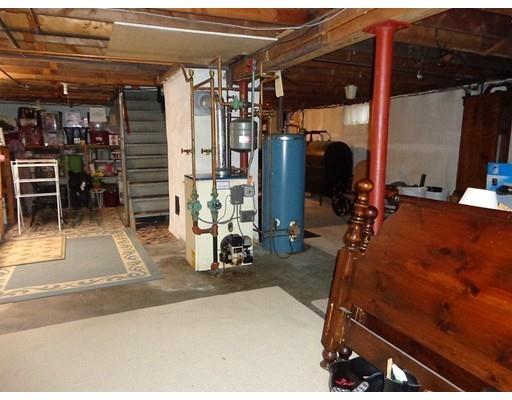 98 Talbot Rd, Springfield, MA 01119 photo 16