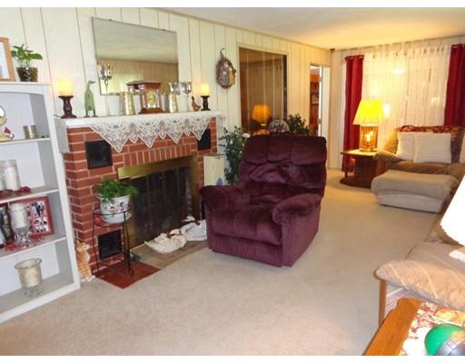 98 Talbot Rd, Springfield, MA 01119 photo 4
