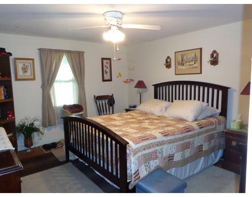 98 Talbot Rd, Springfield, MA 01119 photo 5