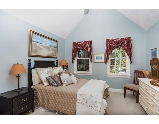 35 Eagle Dr, Canton, MA 02021 photo 20