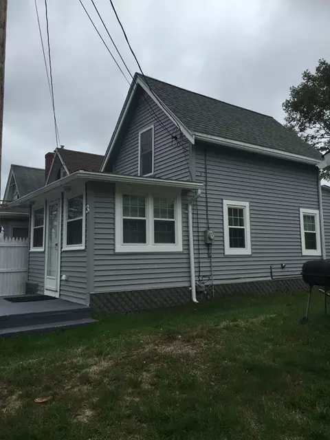 3 Centennial Pl, Wareham, MA 02571 photo 2