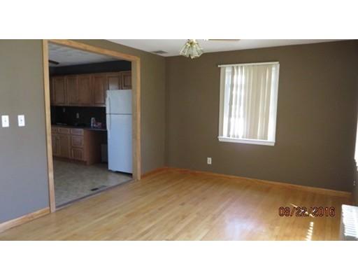 44 Roy St, Chicopee, MA 01013 photo 11