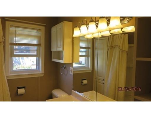 44 Roy St, Chicopee, MA 01013 photo 10