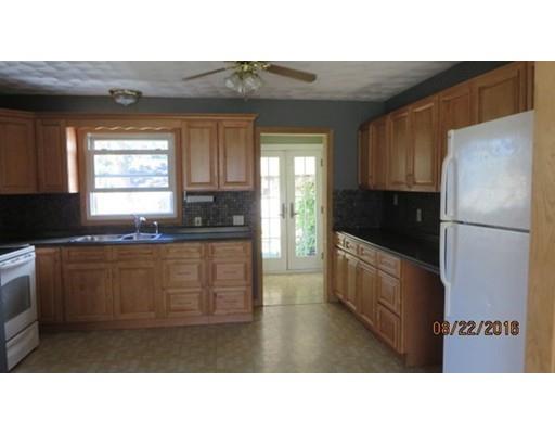 44 Roy St, Chicopee, MA 01013 photo 5