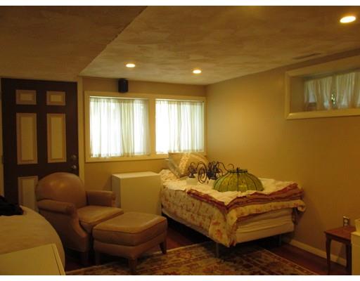 27 Walnut Knl, Canton, MA 02021 photo 16
