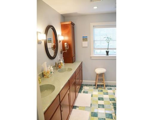 16 Mayflower Rd, Needham, MA 02492 photo 11