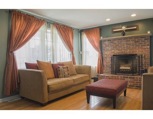252 Christopher Dr, Springfield, MA 01119 photo 3