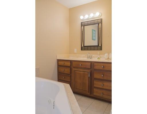 252 Christopher Dr, Springfield, MA 01119 photo 21