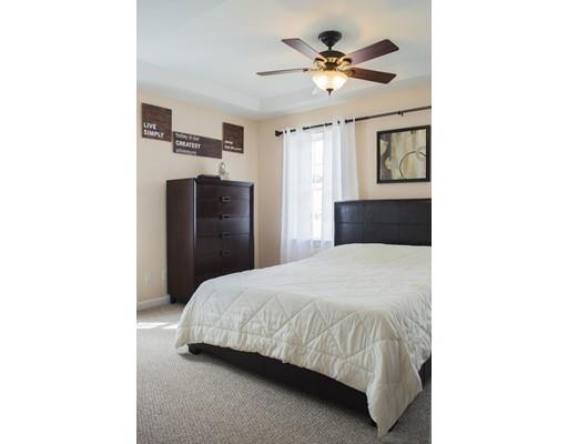 252 Christopher Dr, Springfield, MA 01119 photo 18