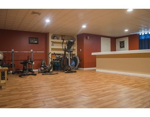 252 Christopher Dr, Springfield, MA 01119 photo 25