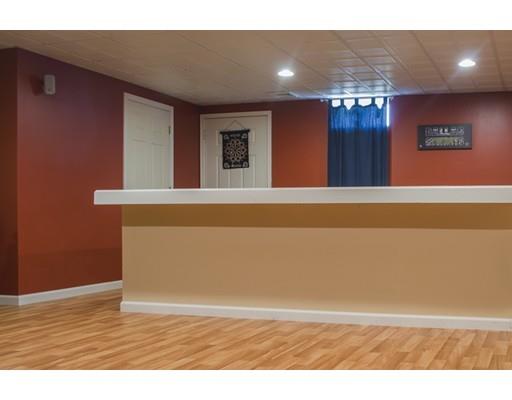 252 Christopher Dr, Springfield, MA 01119 photo 24