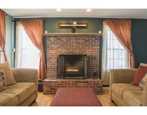 252 Christopher Dr, Springfield, MA 01119 photo 4