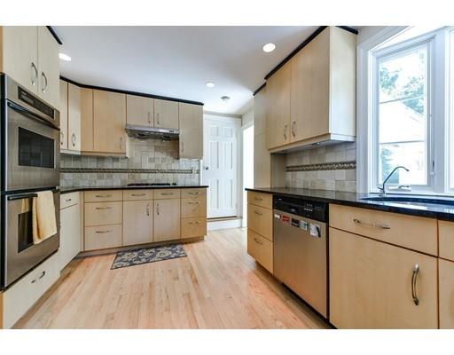 30 Thackeray Rd, Wellesley, MA 02481 photo 6
