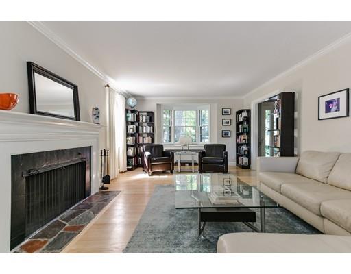 30 Thackeray Rd, Wellesley, MA 02481 photo 3