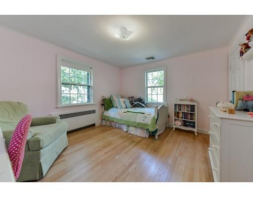 30 Thackeray Rd, Wellesley, MA 02481 photo 17