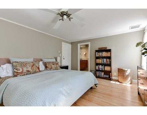 30 Thackeray Rd, Wellesley, MA 02481 photo 11