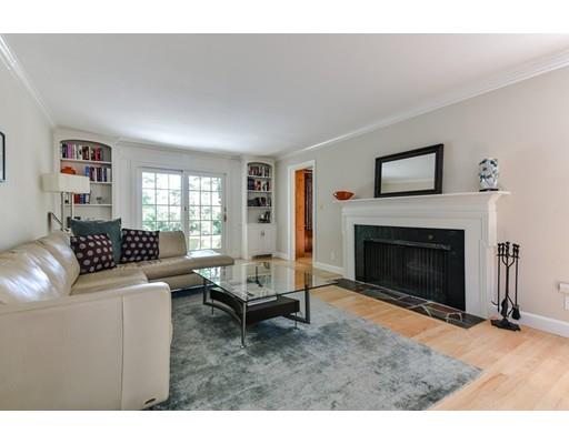 30 Thackeray Rd, Wellesley, MA 02481 photo 4