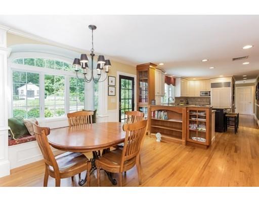 20 Isaac Sprague Dr, Hingham, MA 02043 photo 3