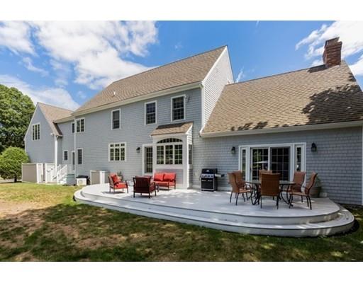 20 Isaac Sprague Dr, Hingham, MA 02043 photo 1