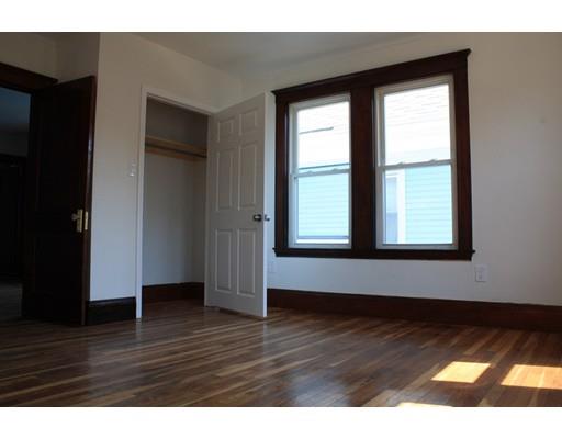 26 Liberty St #2, Everett, MA 02149 photo 4