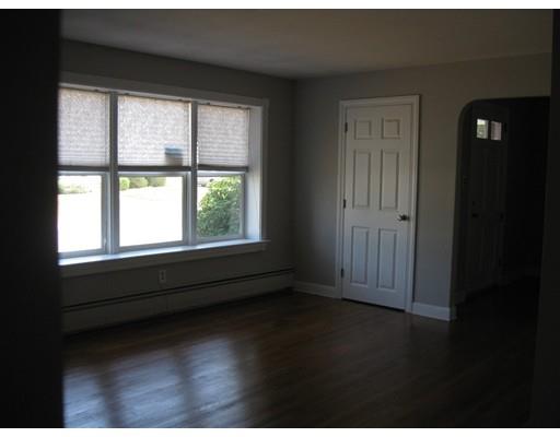277 Goodwin St, Fall River, MA 02724 photo 8
