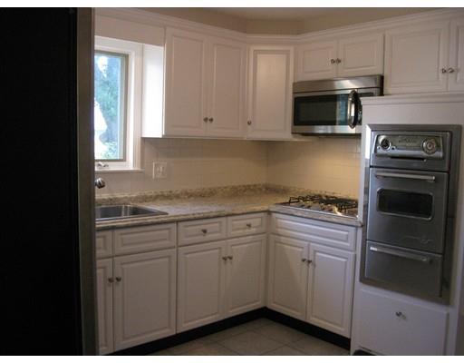 277 Goodwin St, Fall River, MA 02724 photo 4