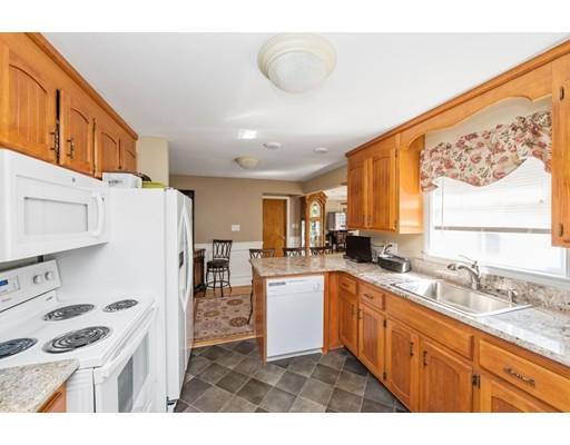 174 Edgewater Dr, Framingham, MA 01702 photo 7
