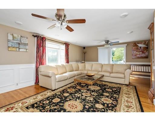 174 Edgewater Dr, Framingham, MA 01702 photo 5