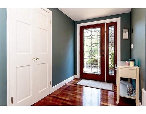 1 Scribner Rd, Peabody, MA 01960 photo 2