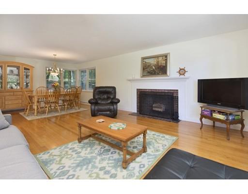 2 Meadowbrook Rd, Dover, MA 02030 photo 2