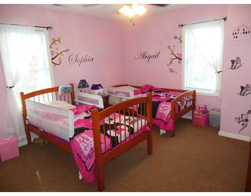 86 Temby St, Springfield, MA 01119 photo 14