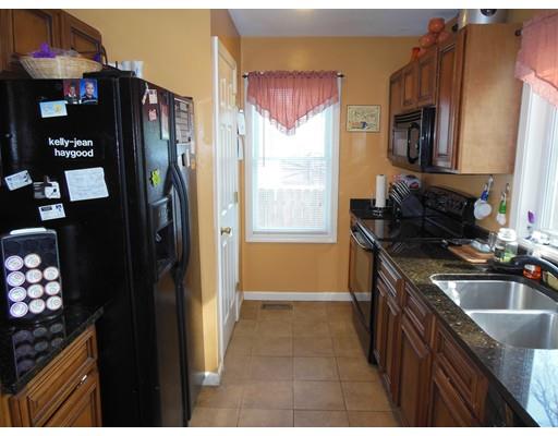 86 Temby St, Springfield, MA 01119 photo 8