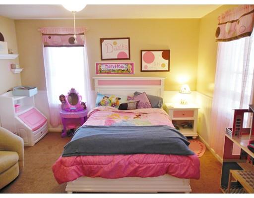 86 Temby St, Springfield, MA 01119 photo 12