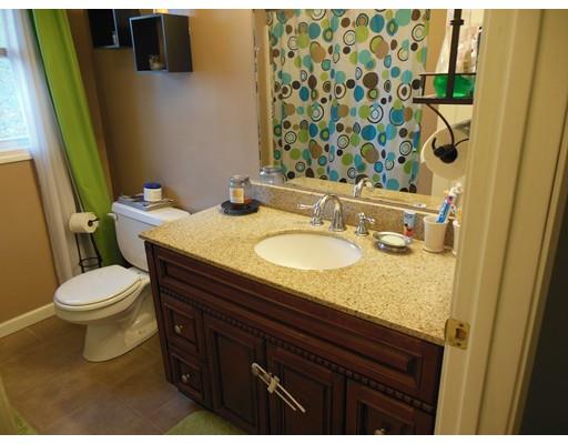 86 Temby St, Springfield, MA 01119 photo 18