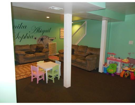 86 Temby St, Springfield, MA 01119 photo 24