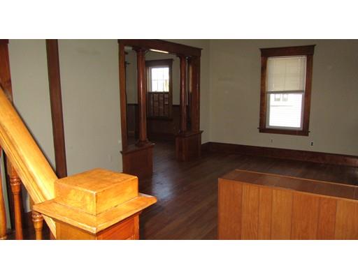 34 Greendale Ave, Worcester, MA 01606 photo 5