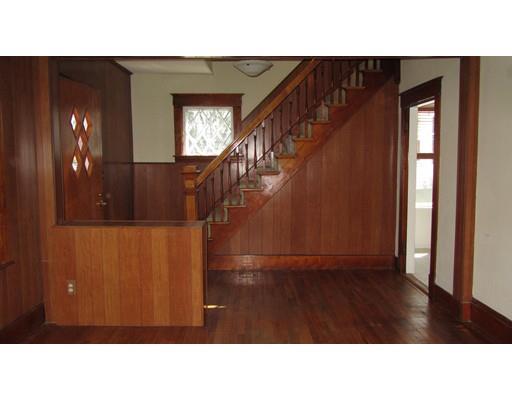 34 Greendale Ave, Worcester, MA 01606 photo 3