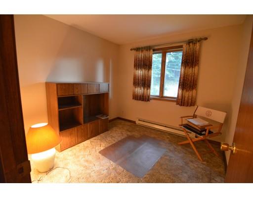 74 Bray St, Chicopee, MA 01020 photo 11