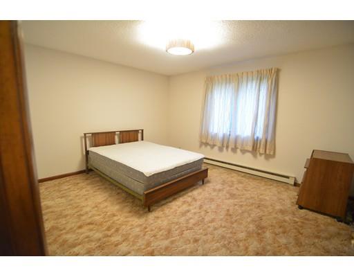 74 Bray St, Chicopee, MA 01020 photo 10